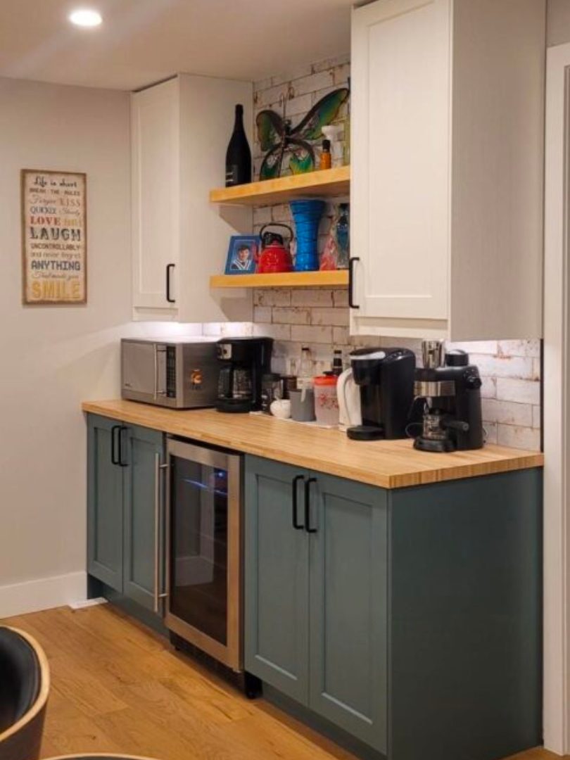 A kitchen with white interiors.